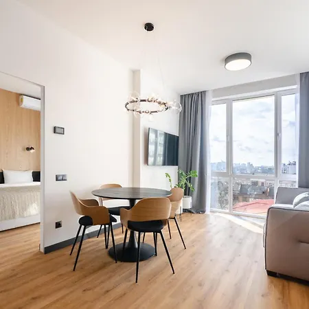 Διαμέρισμα Petrovdom 7-180 In Rc Yaroslaviv Grad, Bulvarno-kudriavska 17 *
